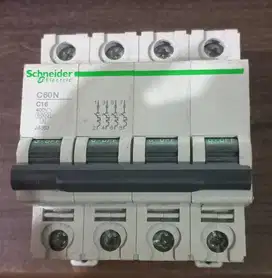 MCB Schneider Electric C60N C16 400V 4P 16 A