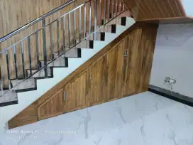 Kabinet bawah tangga jati perhutani