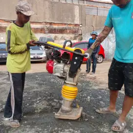 Pemadat stamper kodok kuda baby roller jack hammer molen genset senso