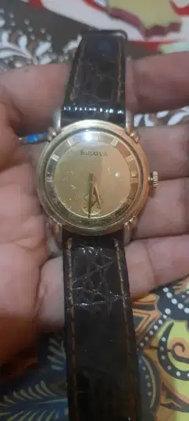 Jam vintage bulova automatic