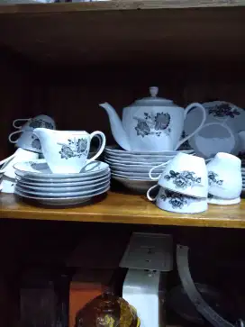 Teaset, teko, sugar pot,creamer pot jadul bunga padi