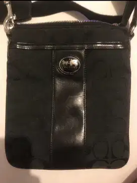 COACH VINTAGE SLING BAG