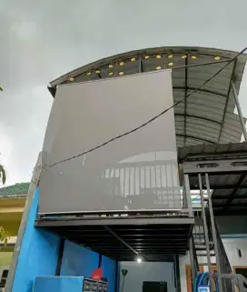 Tirai penahan hujan dan sinar matahari  termurah