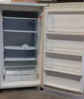 Freezer Asi Sanyo 4 Rak, 160 Liter, SECOND SIAP PAKAI, Bandung