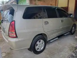 KIJANG INNOVA MATIK 2006