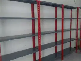 Rak besi menarik dan tahan lama