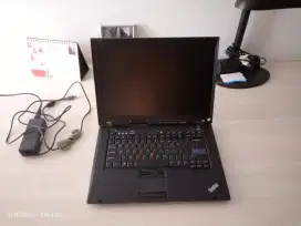 Laptop Lenovo R500 C2D - Display 15.4 garis2 for parts / kanibal dll