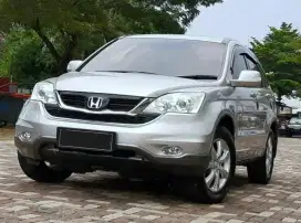 Dijual Honda CRV Matic mesin terawat KM Rendah body mulus intrior ori