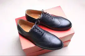 Sepatu Kulit Pantofel Boston Valencia Black TotoSuryo x Boston Footwea