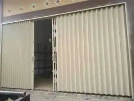 Rolling door folding gate