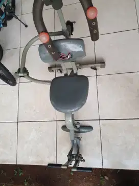 Sit Up Gym, Preloved
