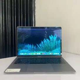 Macbook Air 2018 RAM 8/256 GB Intel Core i5