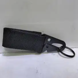 Carabiner tactical belt