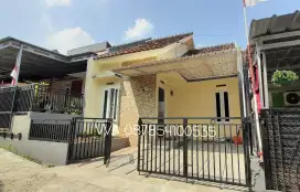 Dijual / Dikontrakkan Rumah Asri di Sawangan Depok. Bonus AC Baru!!