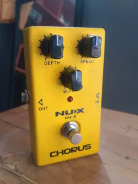 EFEK GITAR CHORUS NUX CH3