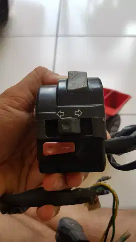 Saklar original vixion