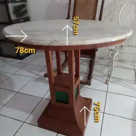 Meja Marmer Oval Kuno