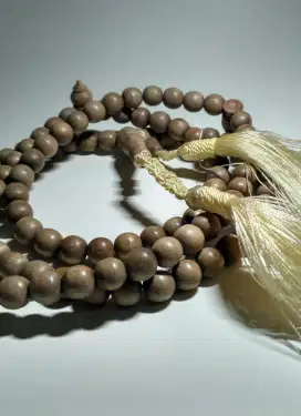 tasbih kayu dewandaru
