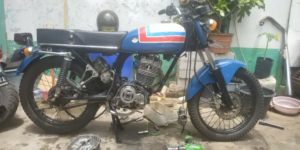 Mekanik panggilan motor dan mobil