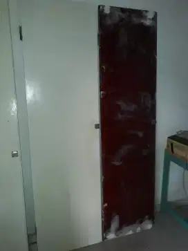 CEPAT! Pintu Lemari Pakaian