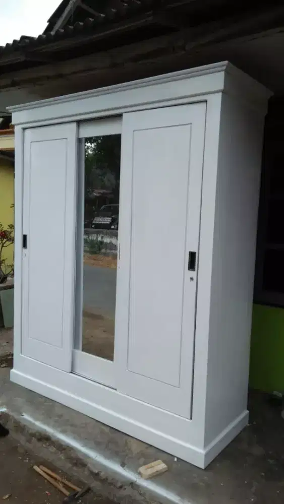 Lemari sliding 3pintu (White)