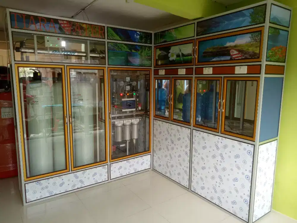 Depot air minum isi ulang jenis Ro (2000gpd) dan mineral menjadi satu.