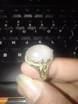 Cincin batu akik kecubung es putih