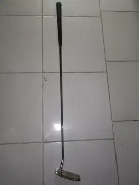 Stick golf putter