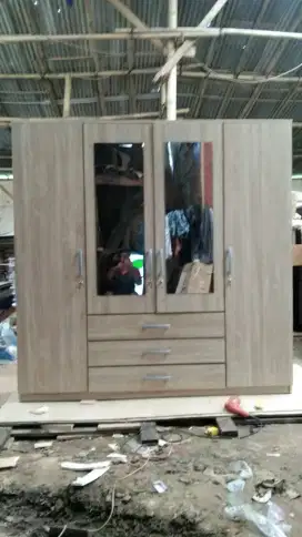 Lemari pakaian 4pintu premium minimalis