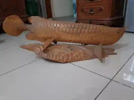 Patung kayu Arwana 94 cm