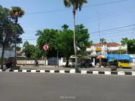 Dijual Rumah Hitung Tanah,Bangkalan Madura,Depan Alun alun kota
