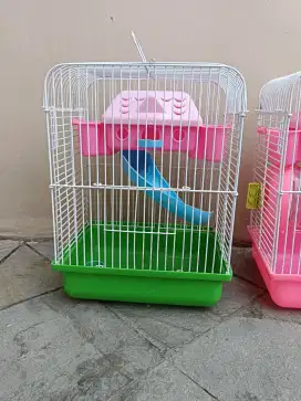 Kandang hamster 25 x 18 x 30 cm ada mainan rumah dan tempat makan