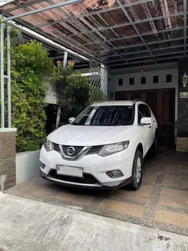 Nissan xtrail 2015 putih 2.0