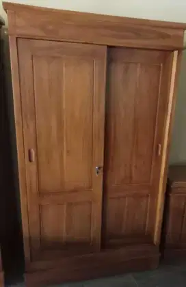 Almari sleding 2 pintu jati