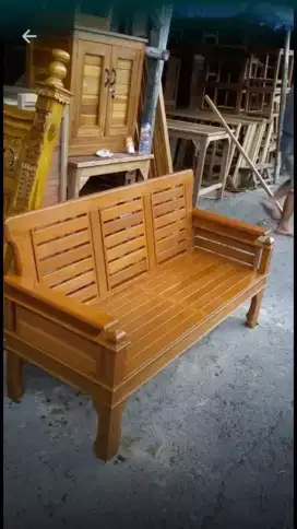 Bangku teras minimalis bahan kalimantan.