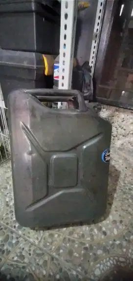 Jerigen jeep besi 20 liter