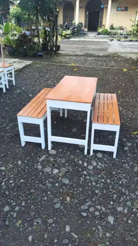 Meja set cocok untuk warkop