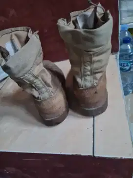 Sepatu bots US army