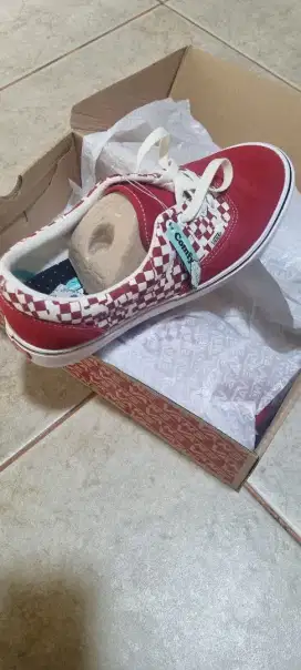 VANS ORI BELI DILUAR