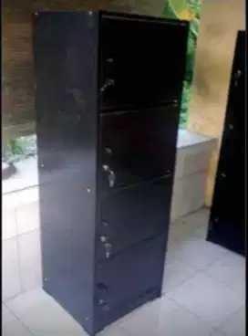 RAK SERBA GUNA 4 PINTU FULL KUNCI MH