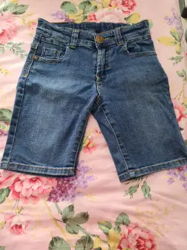 Celana jeans pendek anak laki