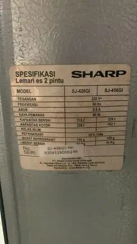 Kulkas sharp 2 pintu, kondisi masih mulus