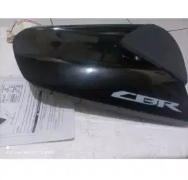 Single seat cowl honda cbr 150 k46 hitam Ori AHM