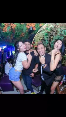 LOKER LC, SPA,  Dan KARAOKE