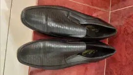 Sepatu Pantofel Crocodile Kulit Asli