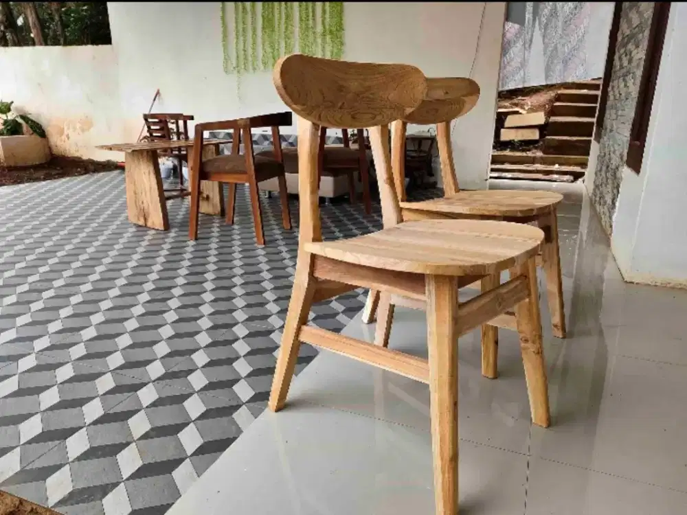 Kursi ropan kayu jati