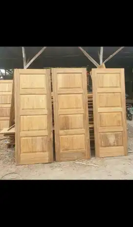 Daun pintu dan kusen jati