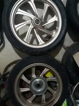 Velg pcx 150 original plus ban tubles