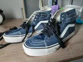 VANS SK8 HI TAMPERED DENIM NAVY - SIZE 9.5 (US)/42.5 (EURO)