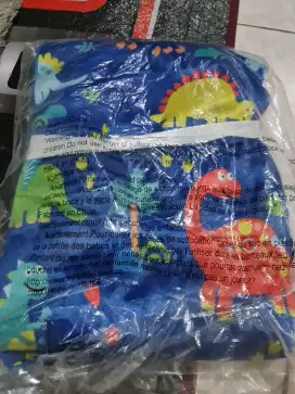 Selimut bayi warna biru